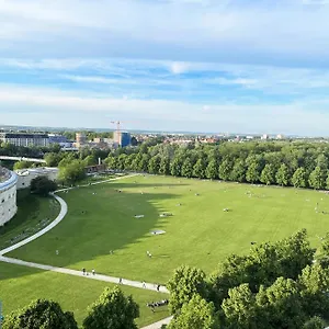 panorama-home-mit-weitblick-auf-die-city.com-bavaria.com/